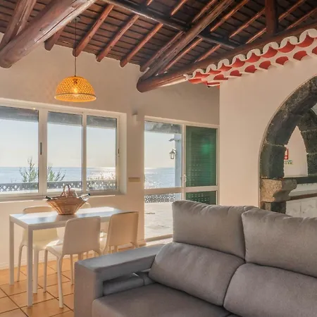 Natural Pool House * Mosteiros (Azores)