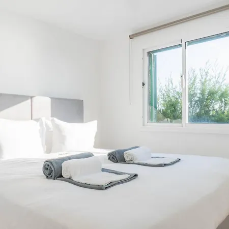 Natural Pool House *